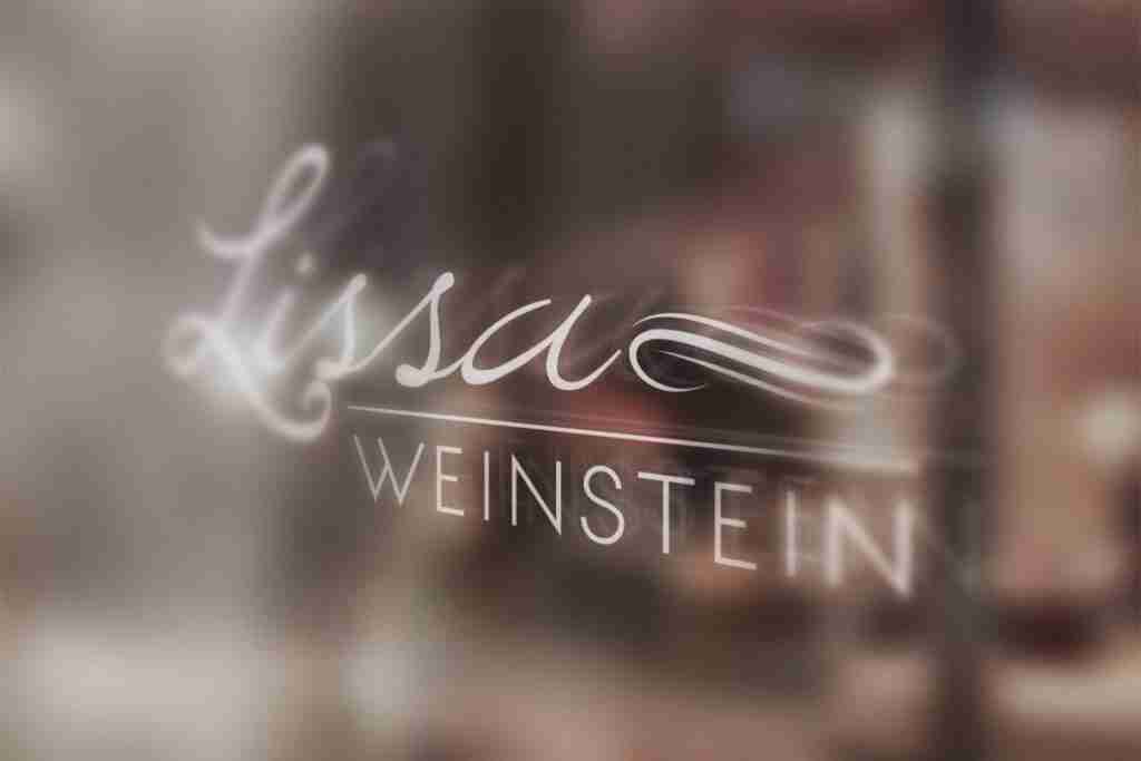 Lissa Weinstein Logo